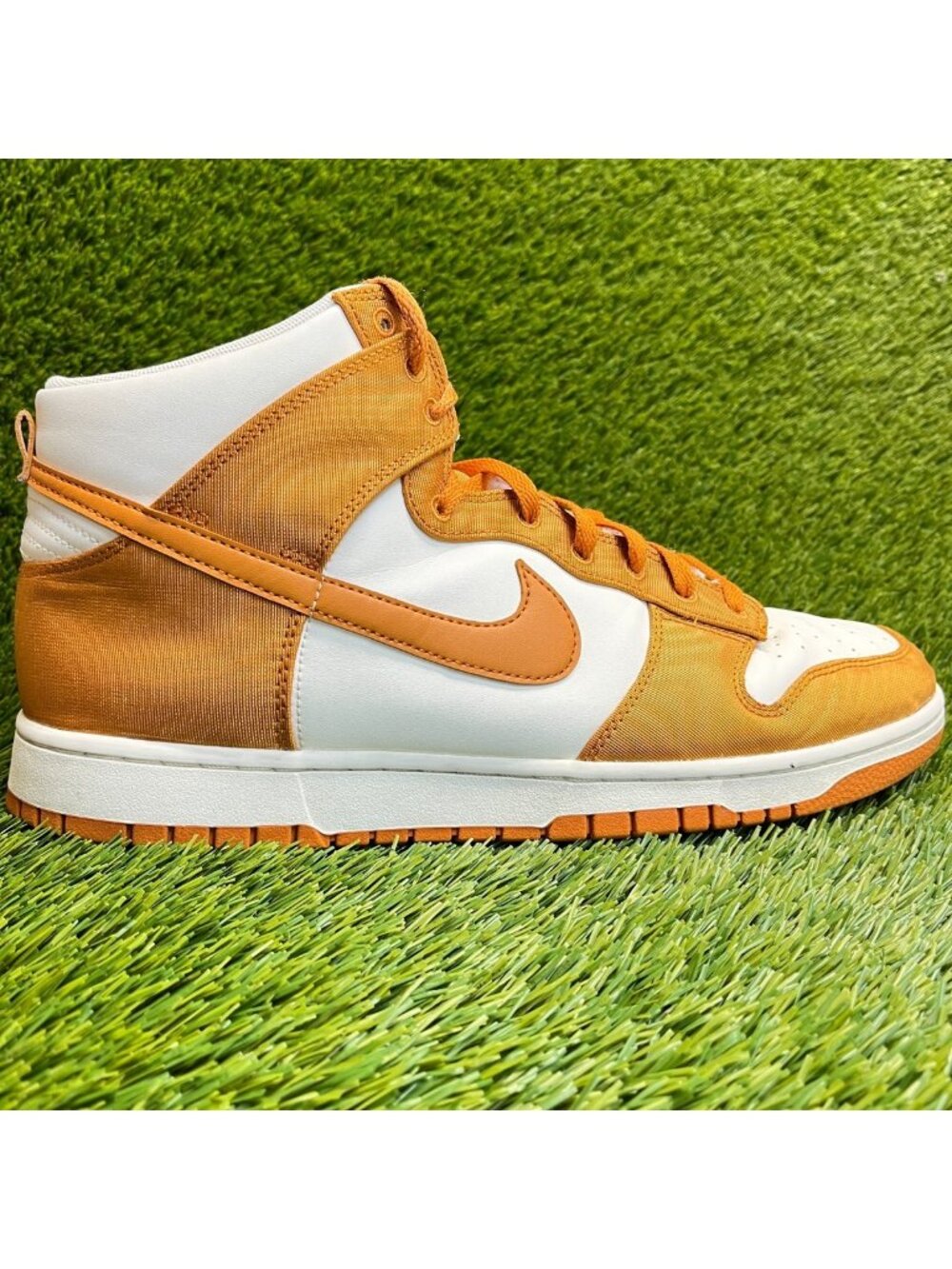 Nike Dunk High Mens Size 13 Orange White Athletic Basketball Shoes Sneakers